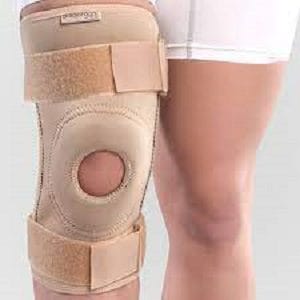 زانوبند نئوپرنی چهار فنره پاک سمن - داروخانه دیجی فارما - موارد استفاده : ناپایداری درزانو. آسیب رباط های طرفین زانو. بعد از آسیب های زانو جهت بی حرکتی نسبی